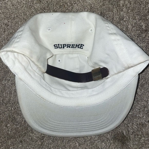 Supreme snapback hat - Picture 2 of 2